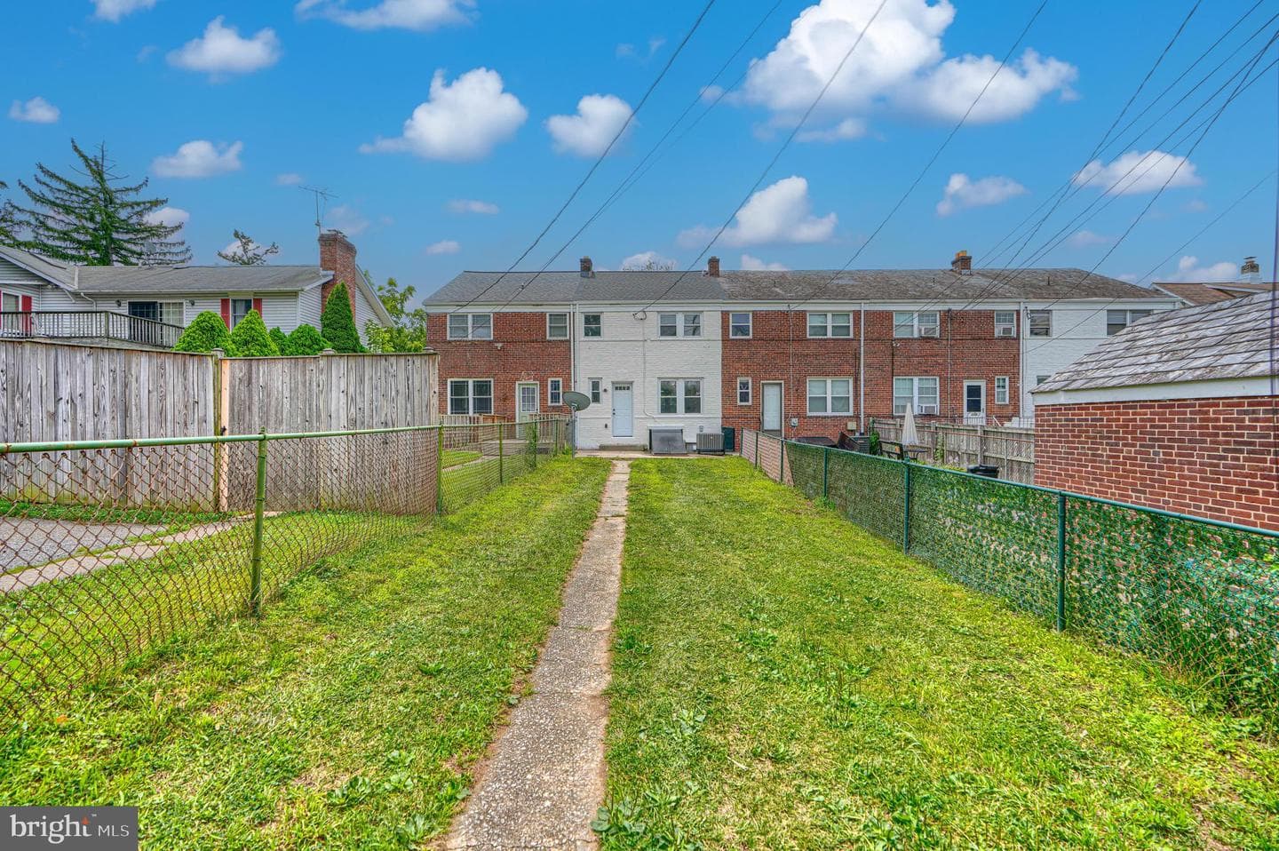 260 Ridge Avenue photo 39