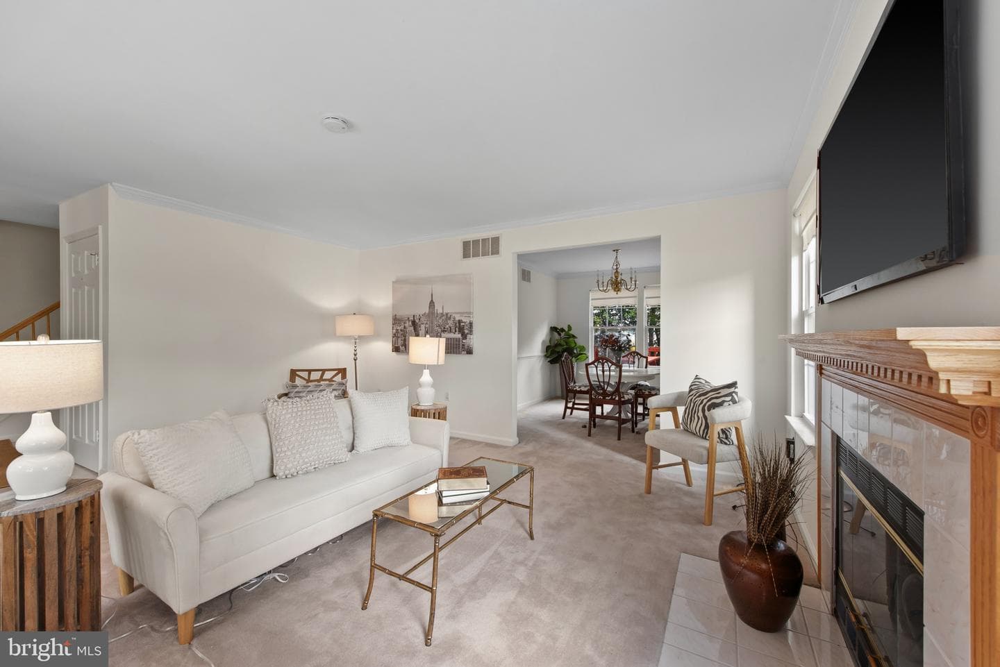 1 Overhill Road photo 5