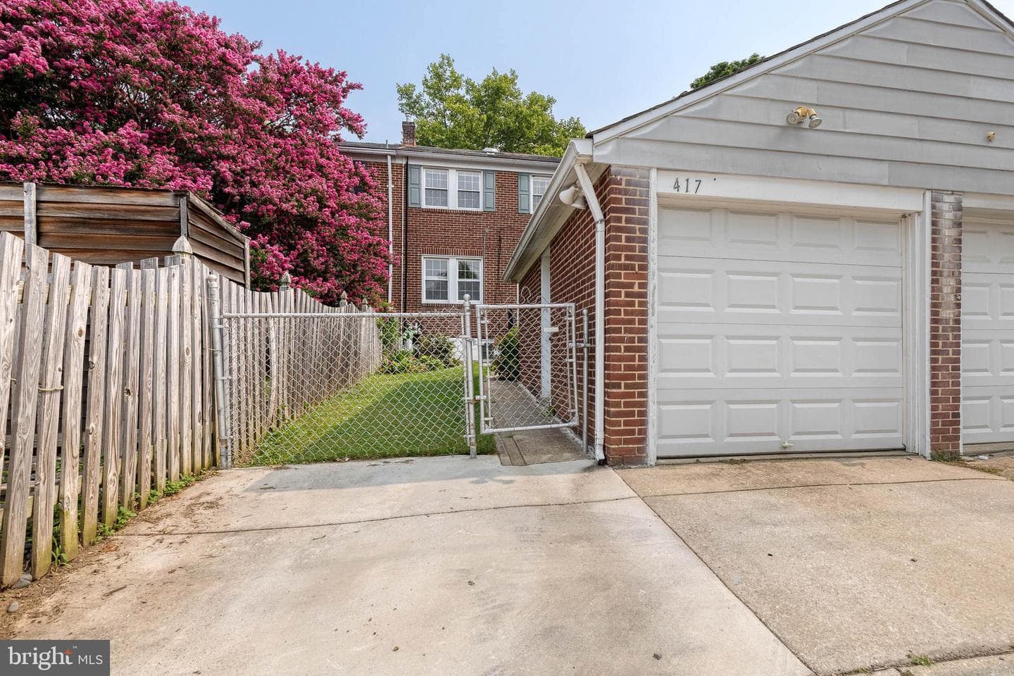 417 Regester Avenue photo 37