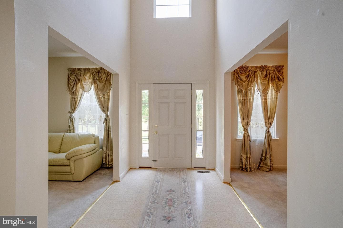 221 Seamaster Road photo 3