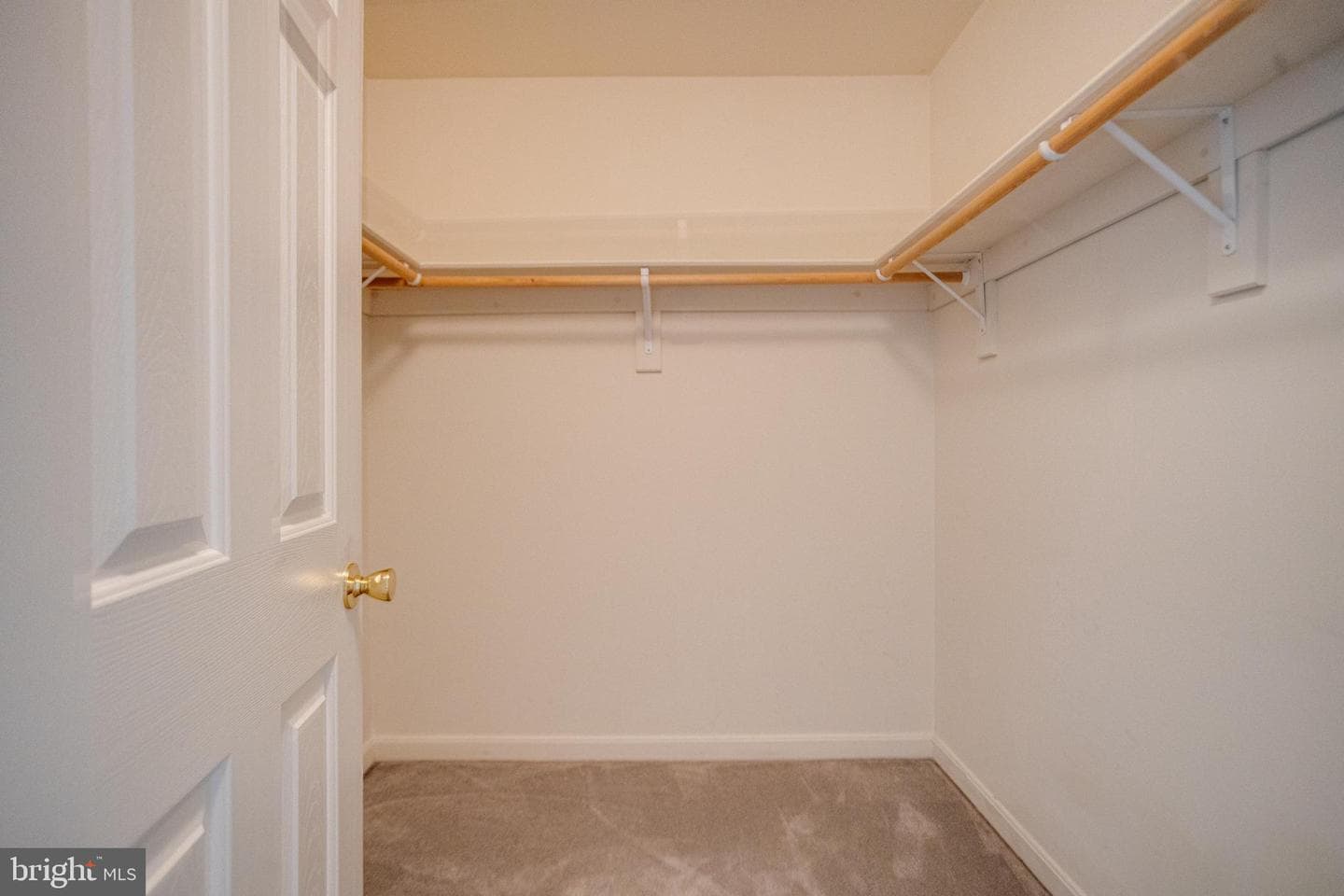 221 Seamaster Road photo 45