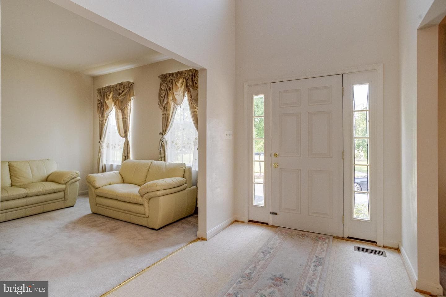 221 Seamaster Road photo 5