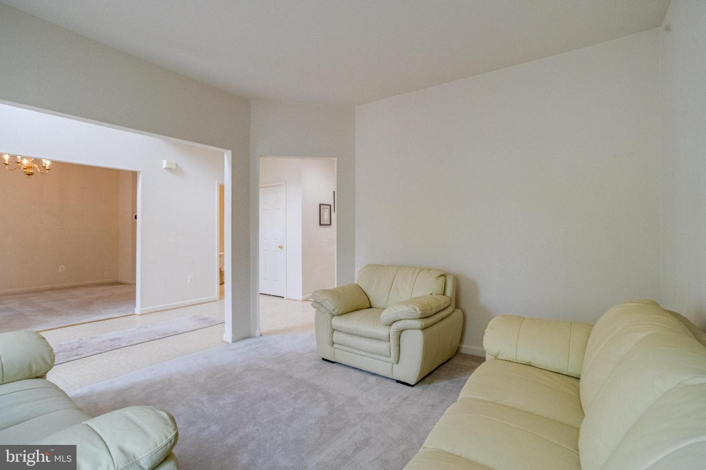 221 Seamaster Road photo 9