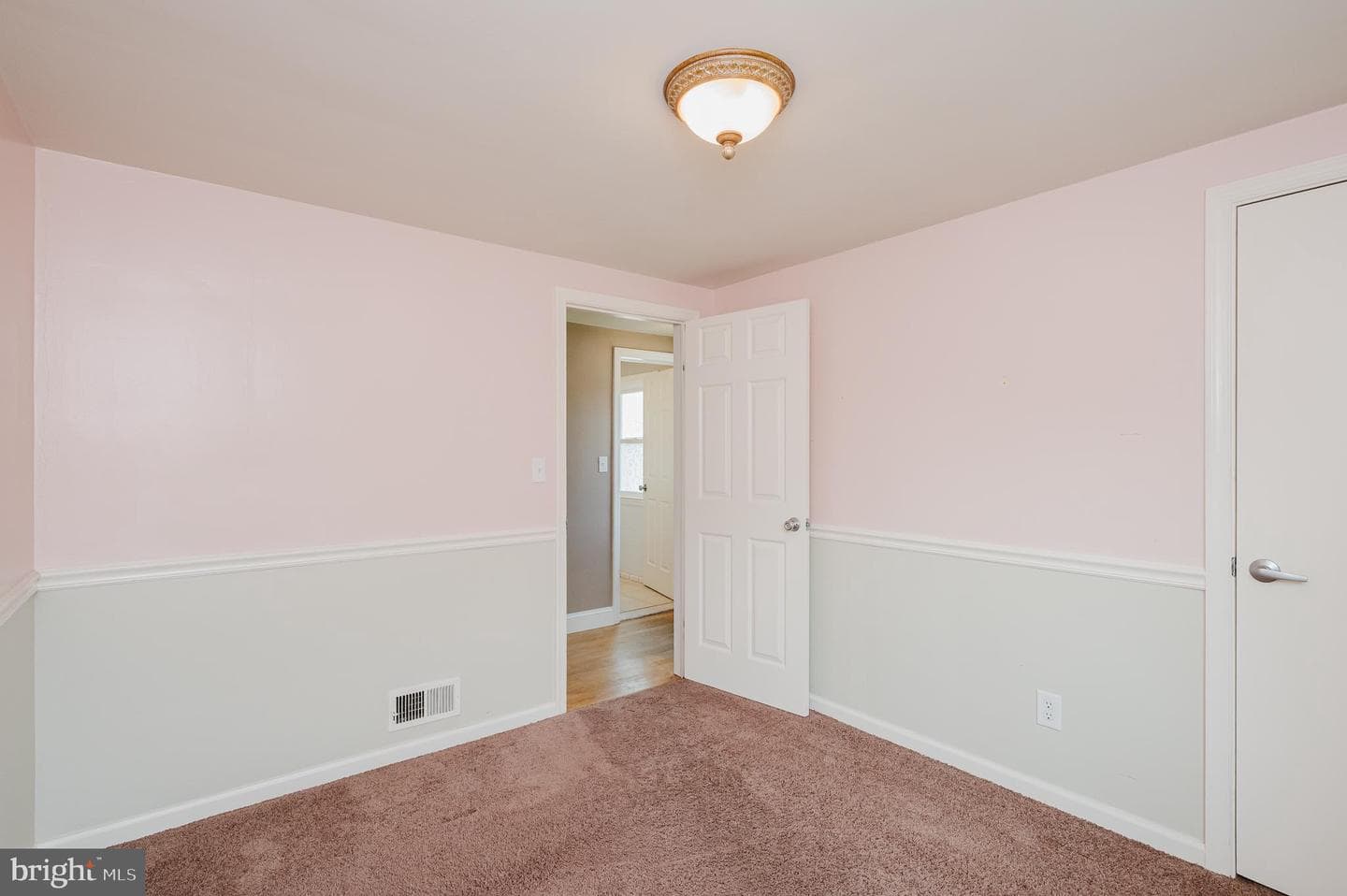 1509 Neighbors Avenue photo 28