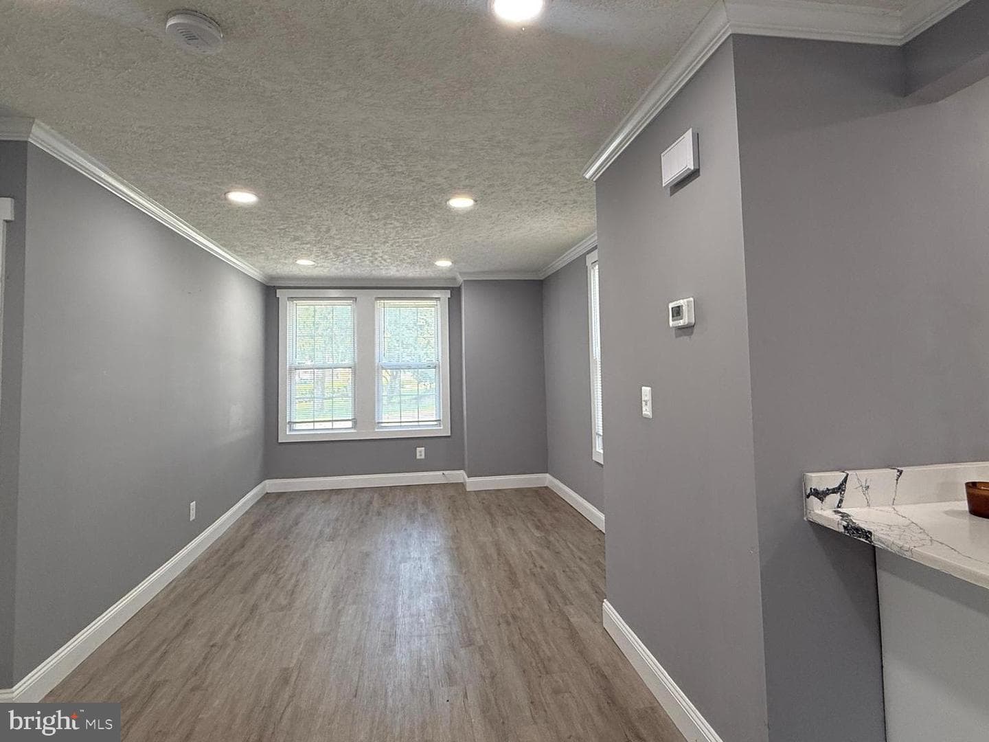 7875 Oakdale Avenue photo 11