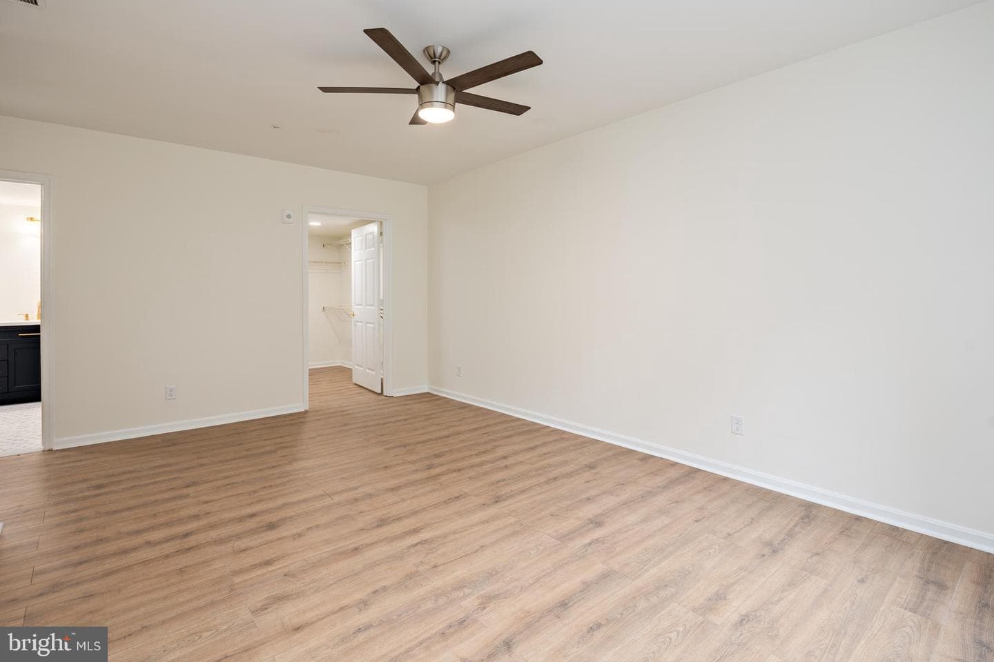 200 Belmont Forest Court #101 photo 18