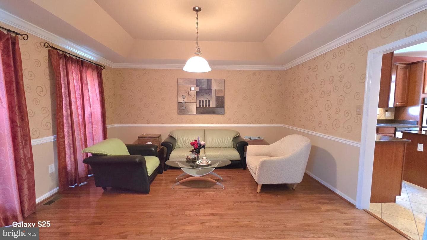 855 Queens Park Drive photo 6
