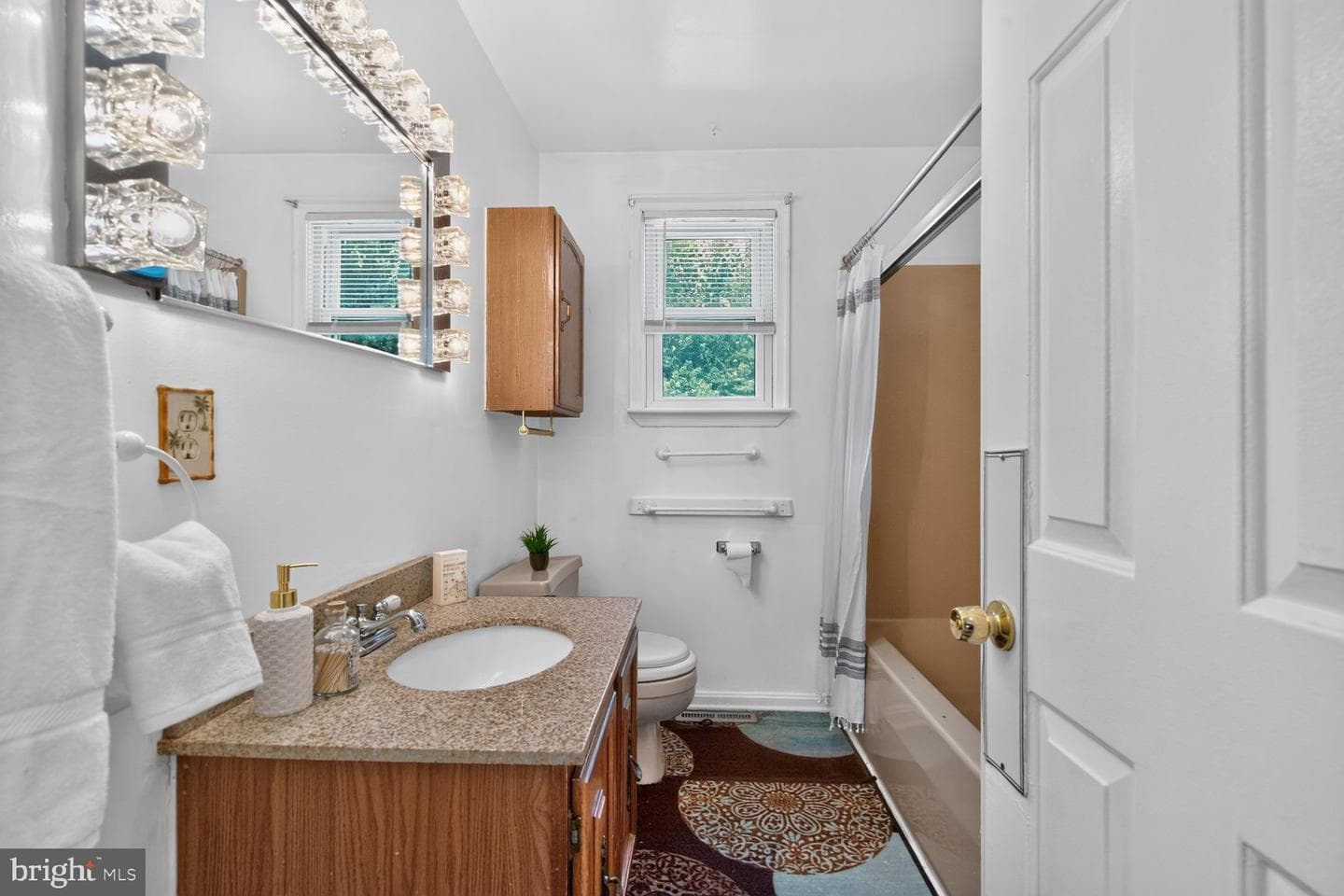 4225 Hanwell Road photo 18