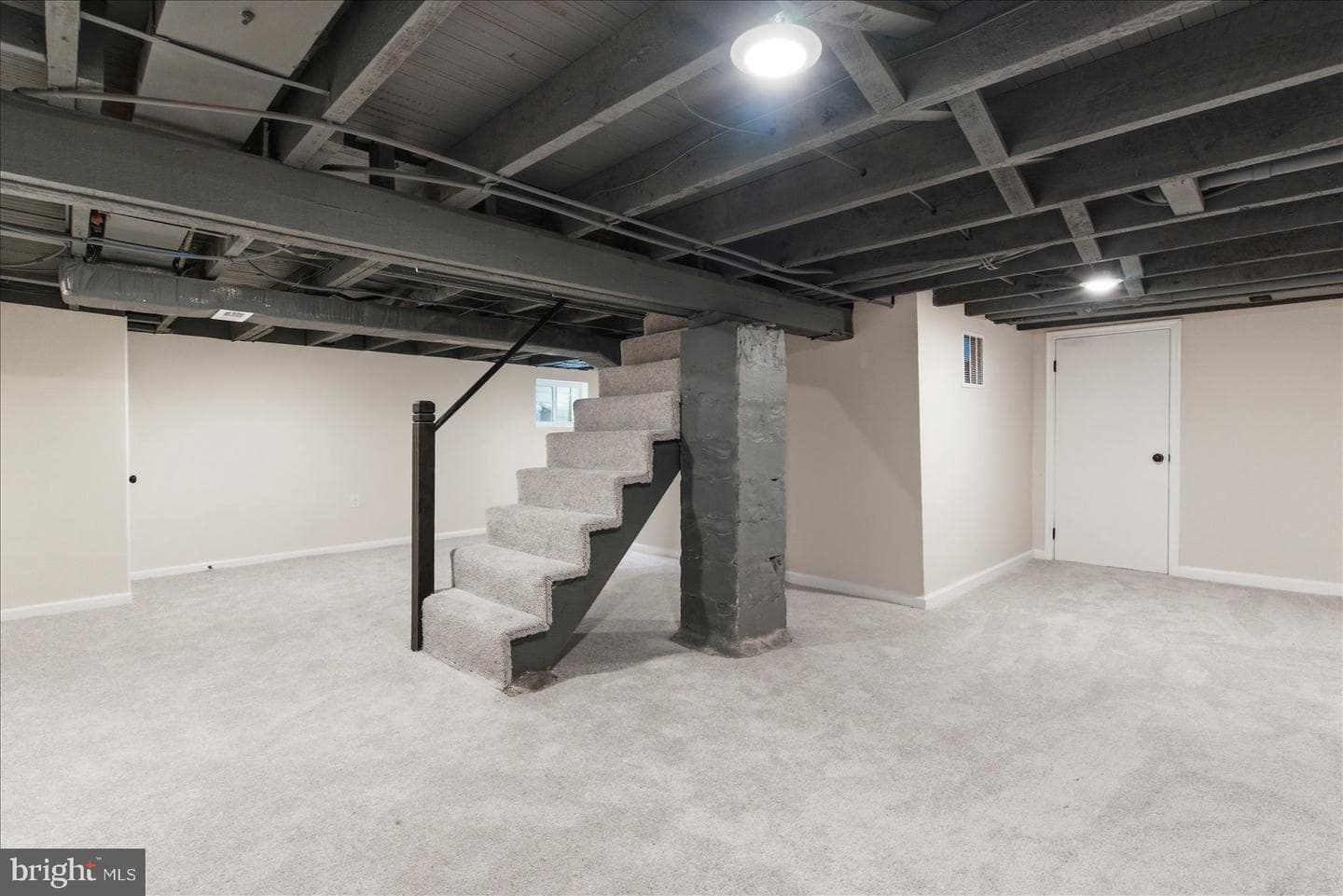 1 Glenwood Avenue photo 29