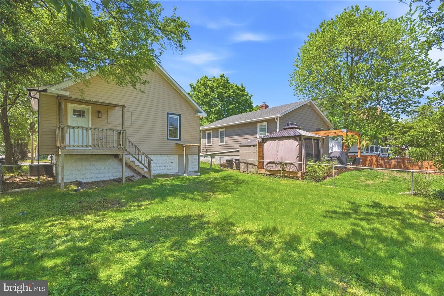1 Glenwood Avenue photo 32