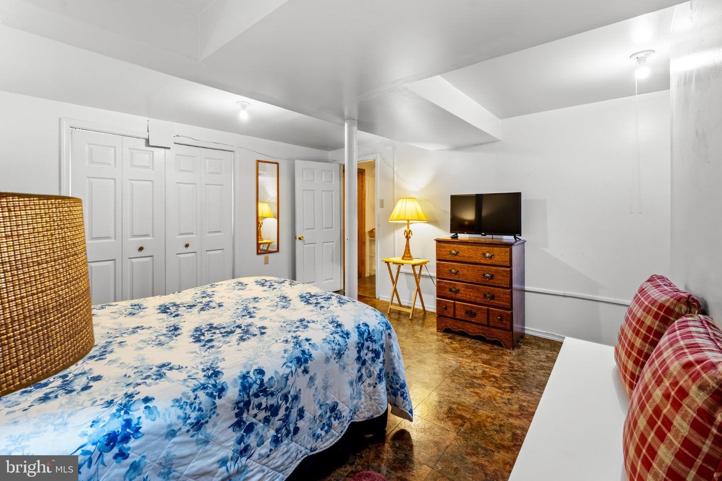 6723 Collinsdale Road photo 27