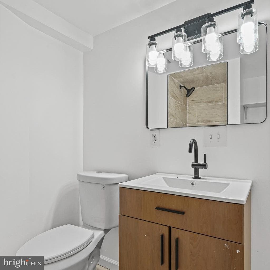 8226 Watersedge Road photo 16