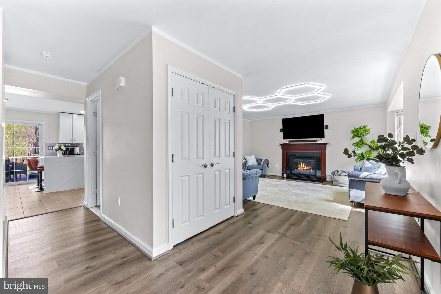 1439 Goodwood Avenue photo 4