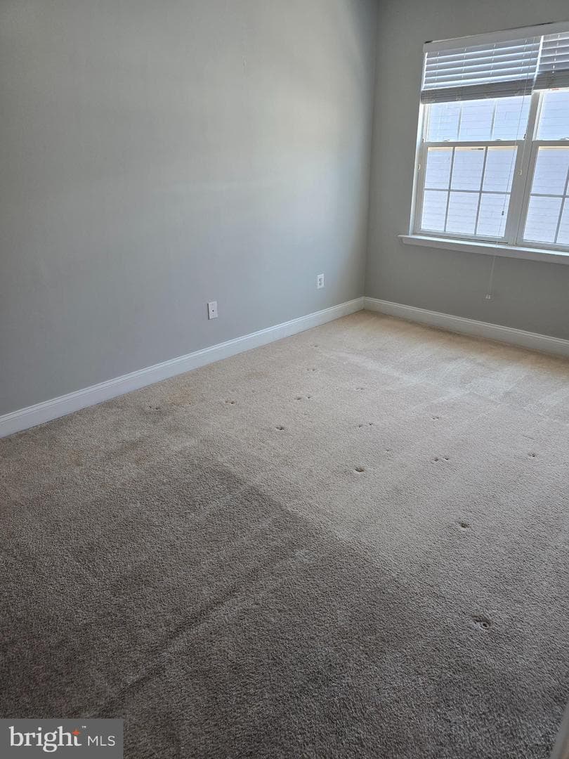 35 Meridian Lane photo 15