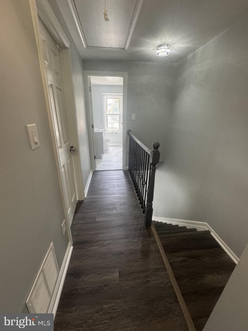 5626 Whitby Road photo 18