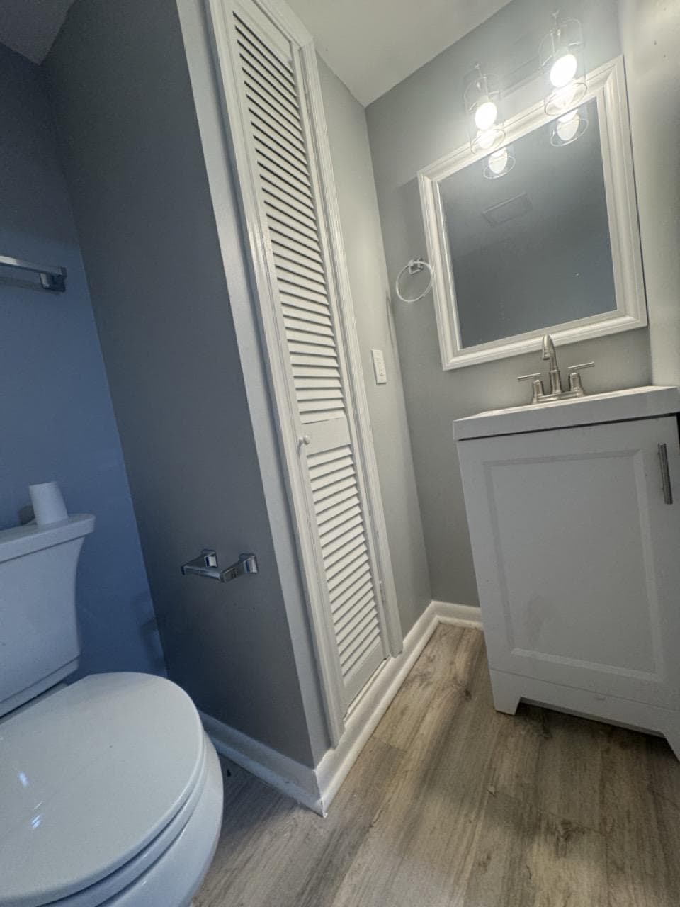 5626 Whitby Road photo 30
