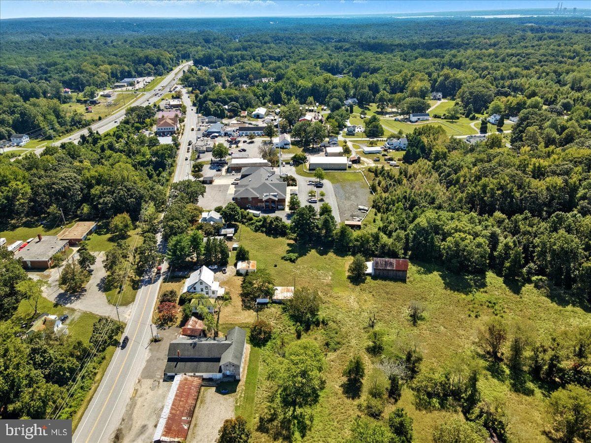 4090 Old Town Rd photo 25