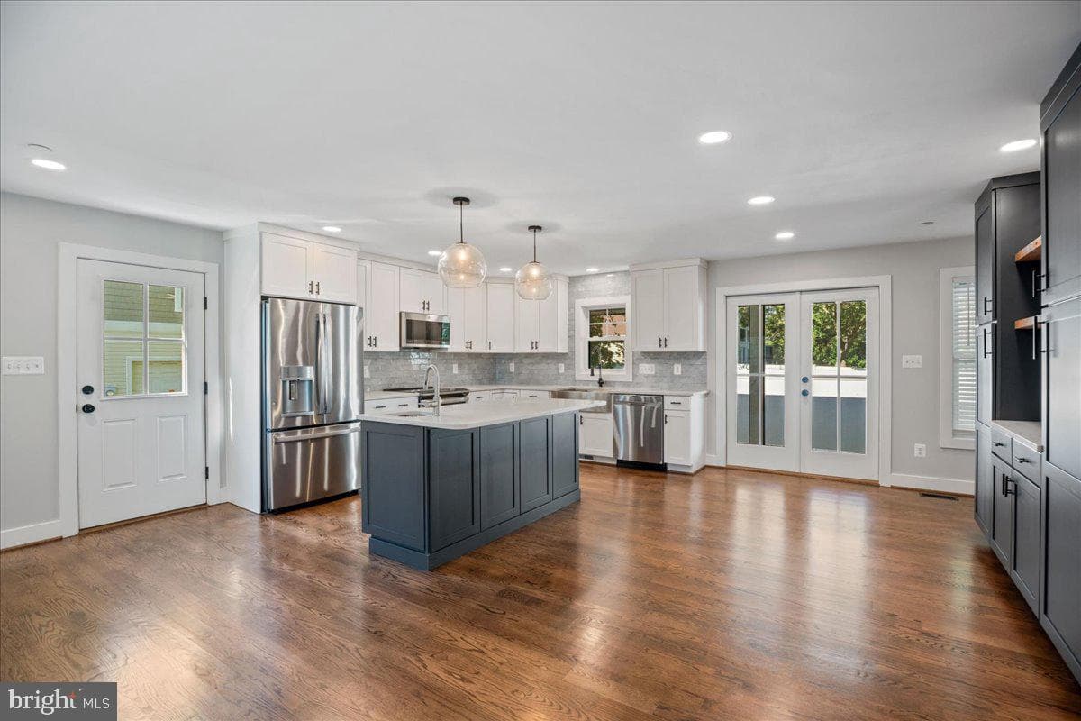 206 Point Lane photo 6