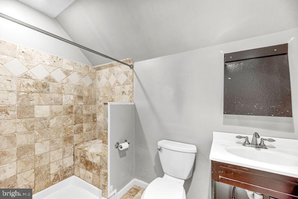 4450 Lancaster Drive photo 19