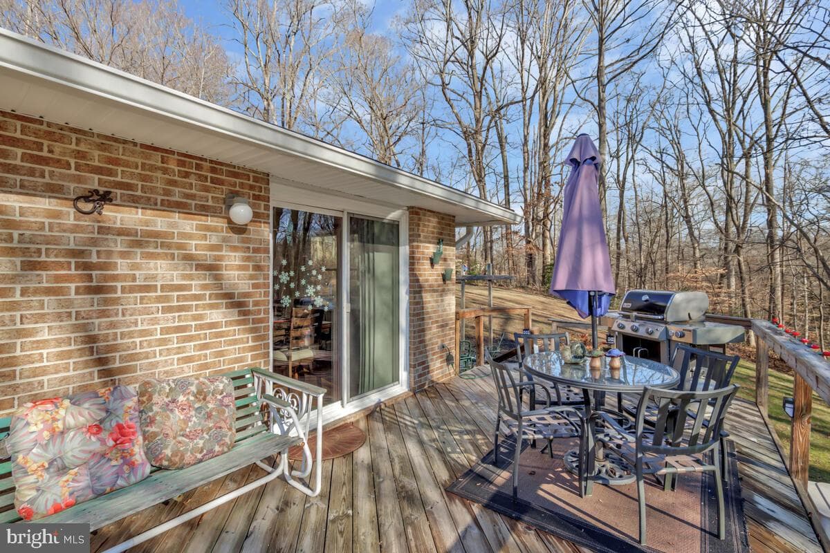 1921 Haven Lane photo 7