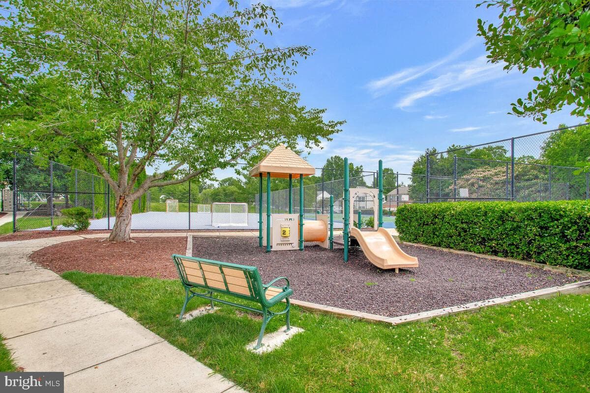 2425 Woodland Court photo 44