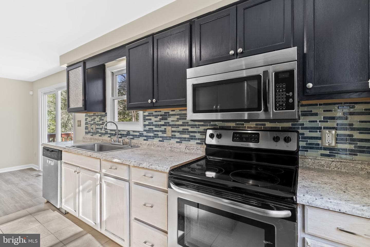 532 Shortbow Trail photo 11