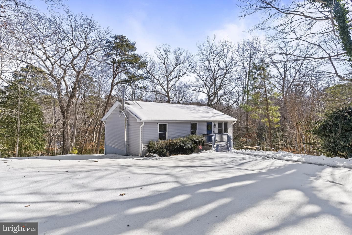 532 Shortbow Trail photo 4
