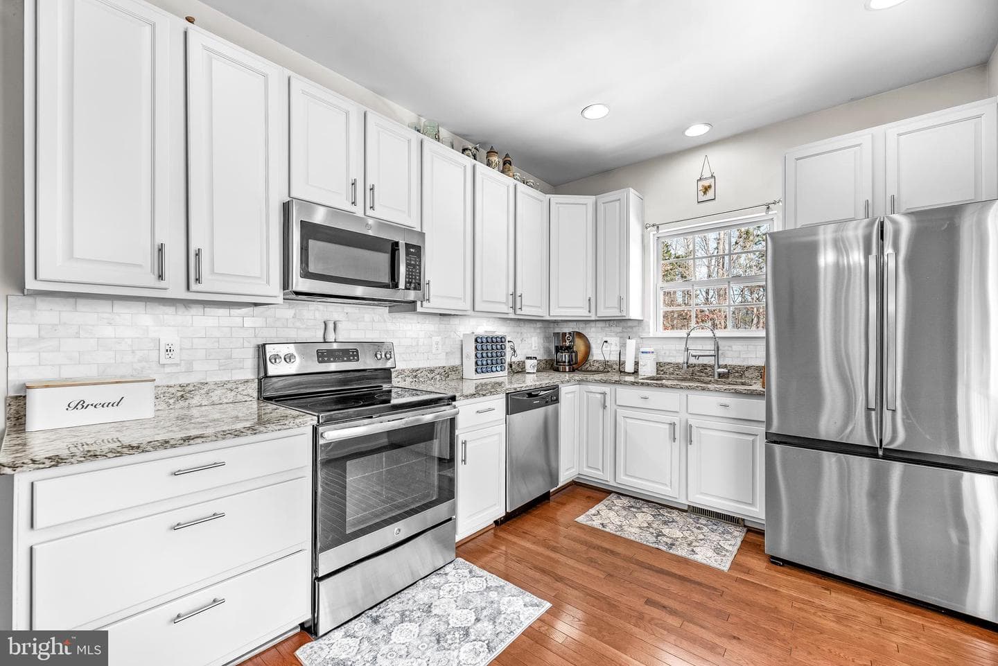 392 Whirlaway Drive photo 14