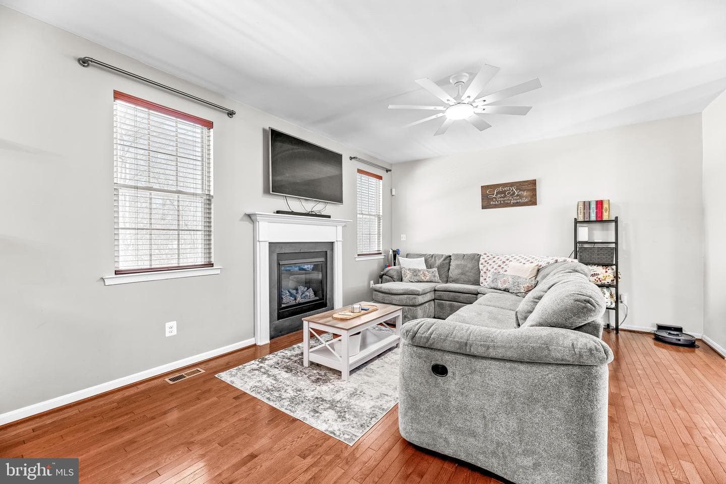 392 Whirlaway Drive photo 5