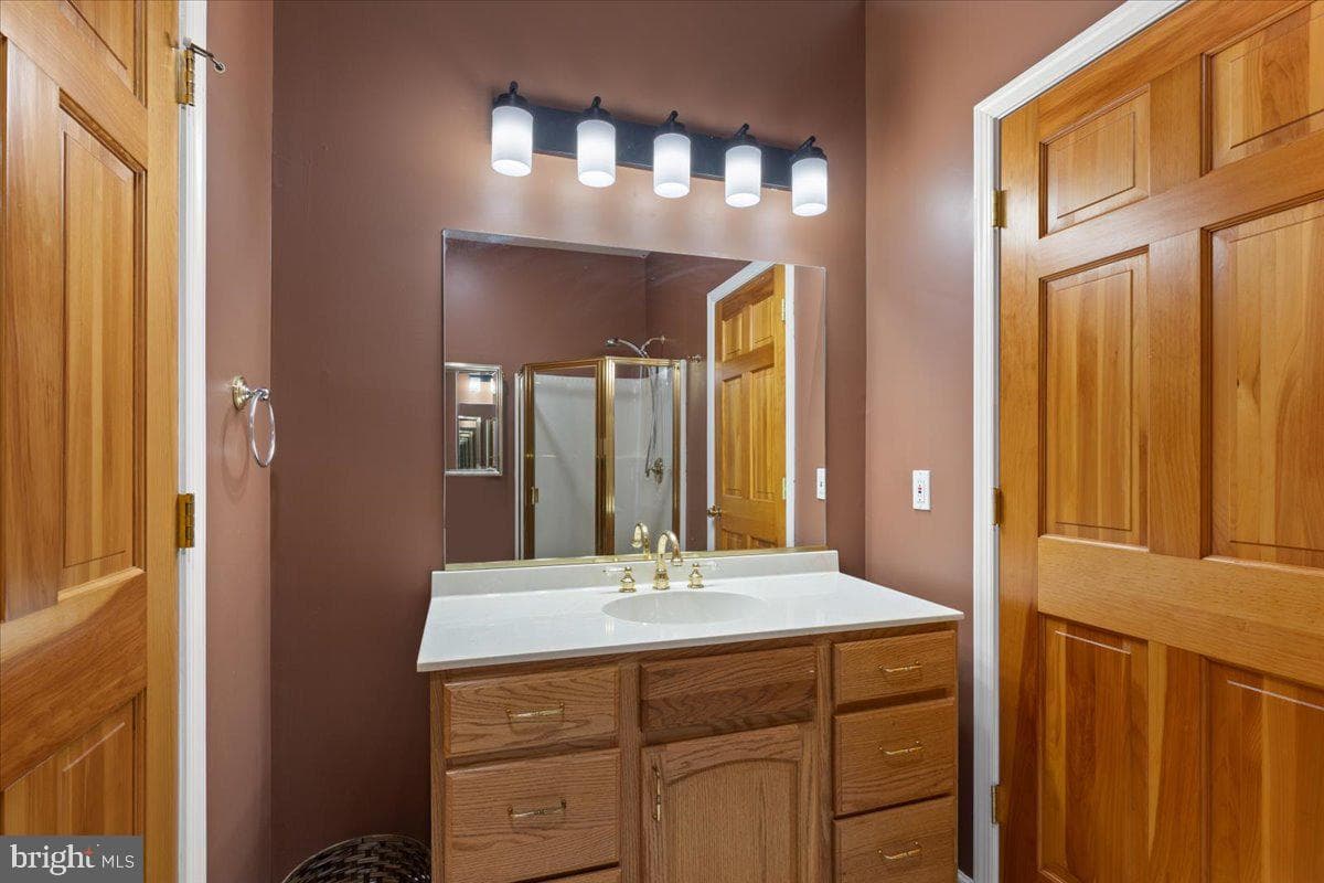 9345 Baker Street photo 16