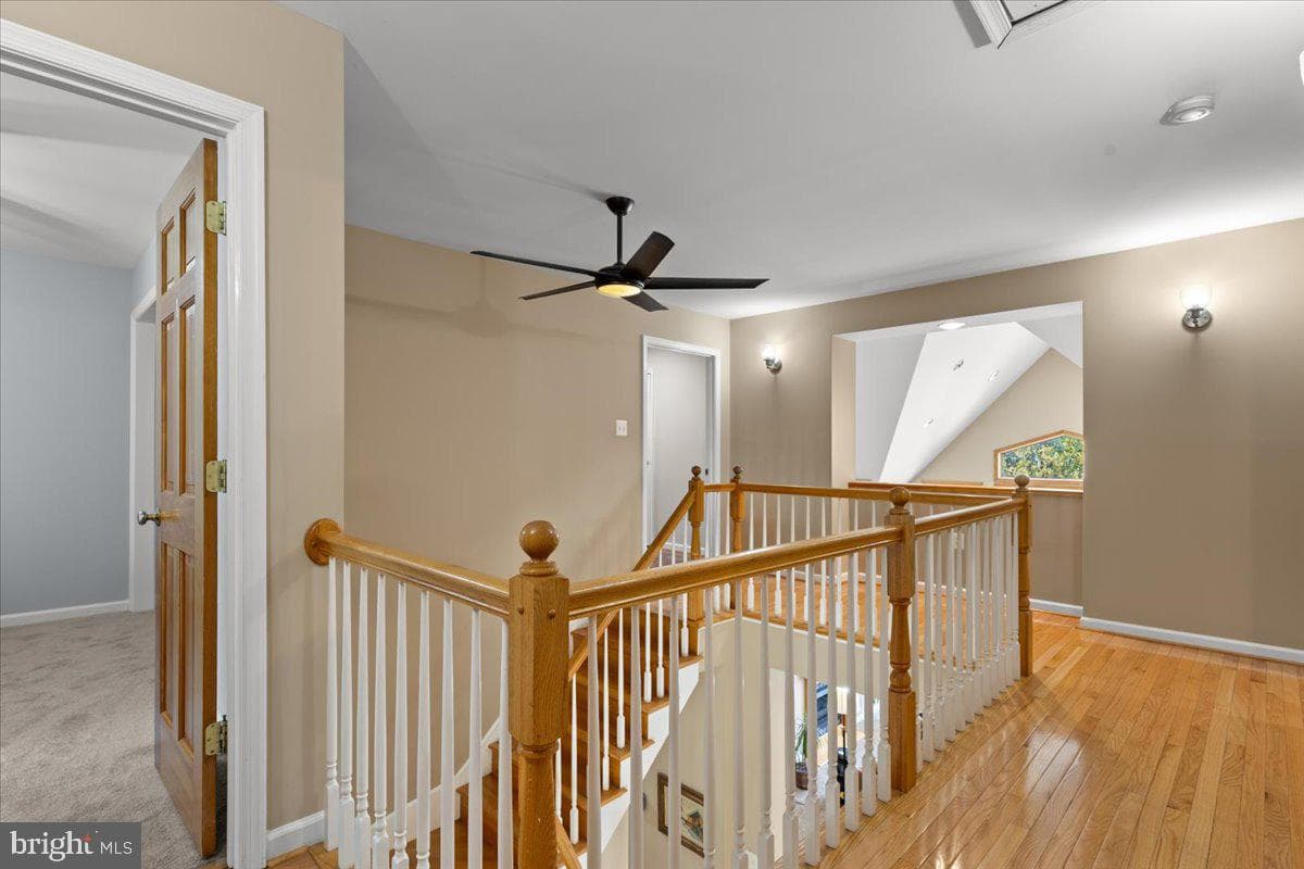 9345 Baker Street photo 47