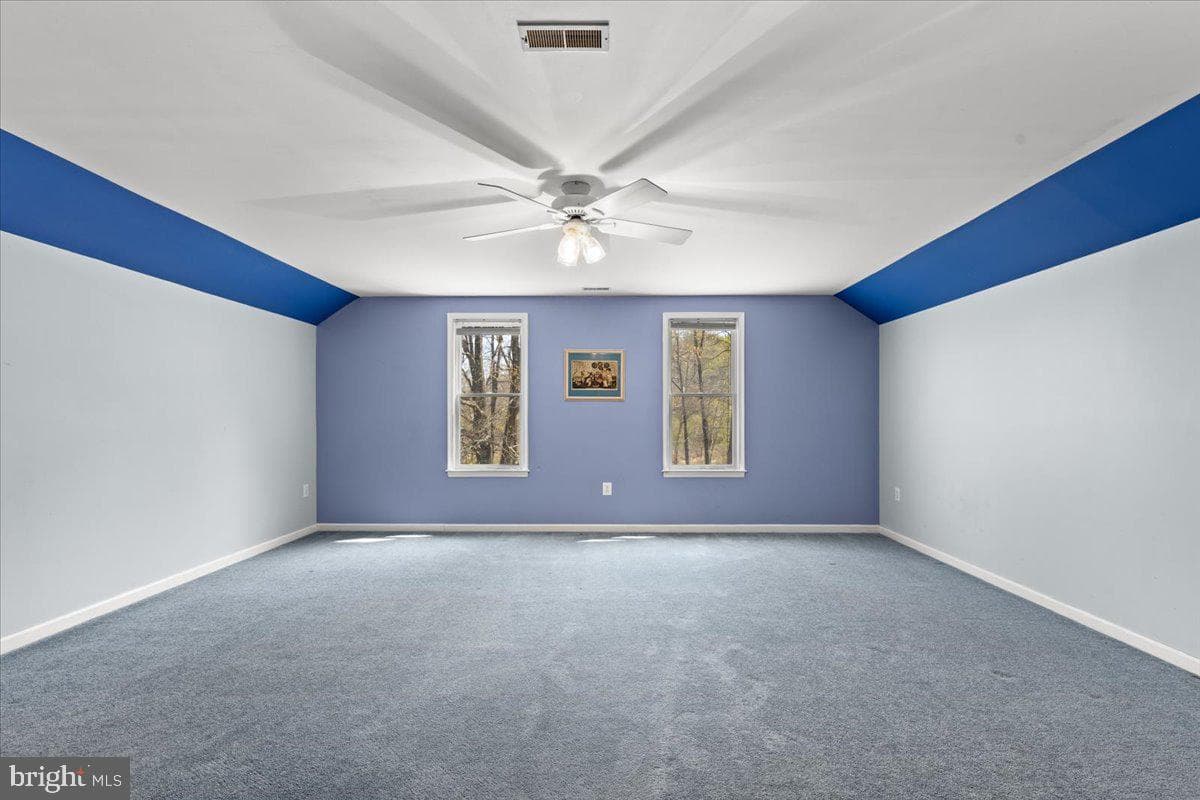 9345 Baker Street photo 58