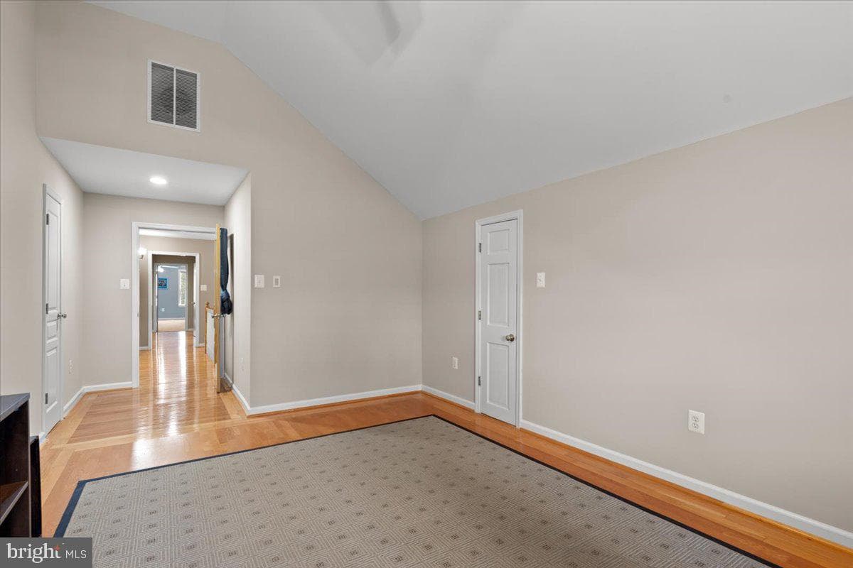 9345 Baker Street photo 61