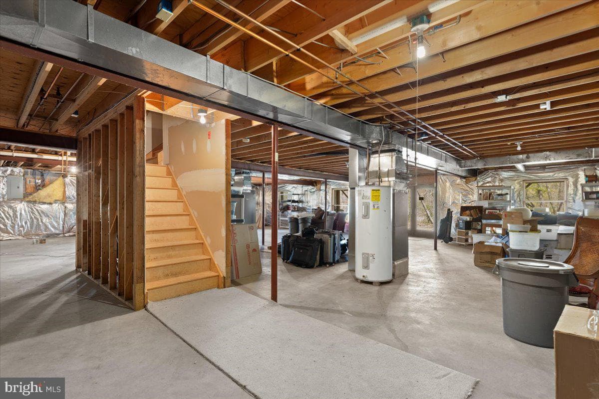 9345 Baker Street photo 65