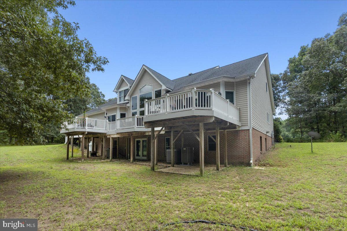 9345 Baker Street photo 68