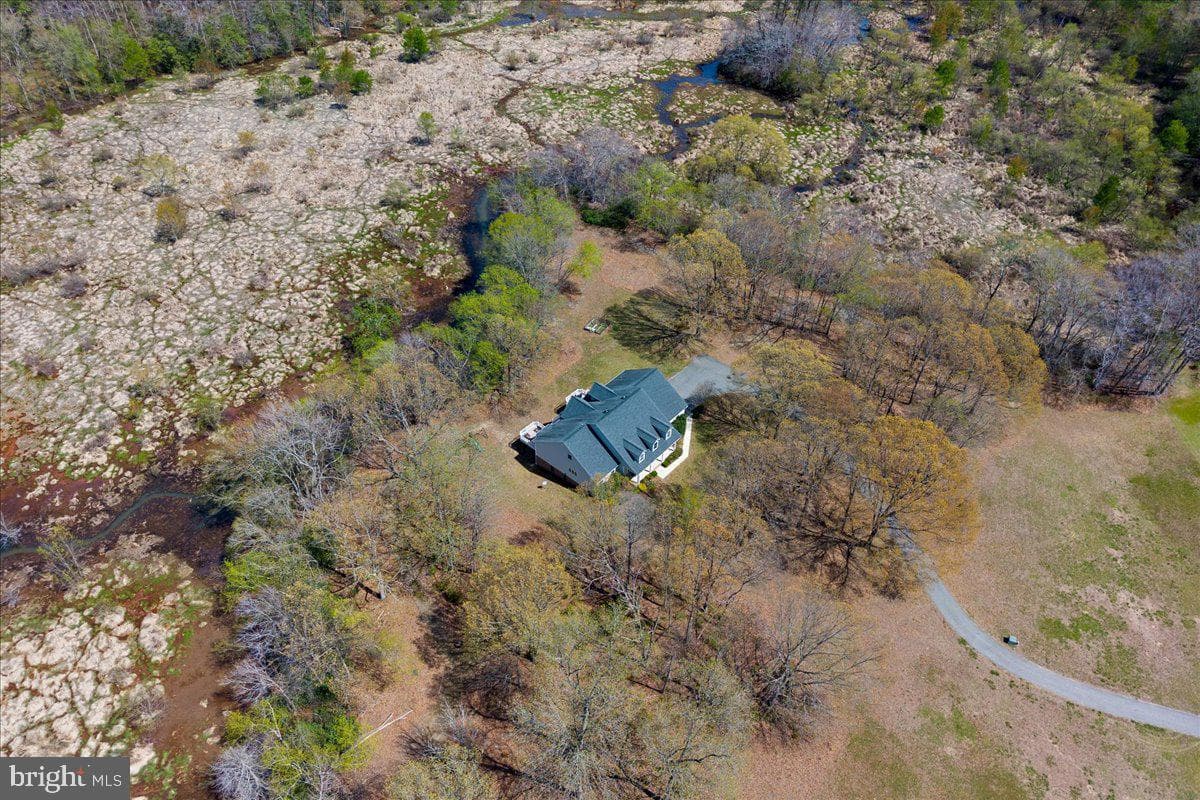 9345 Baker Street photo 84