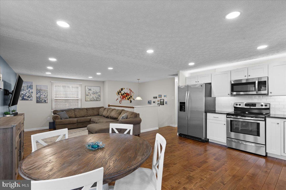4100 Cassell Boulevard photo 14