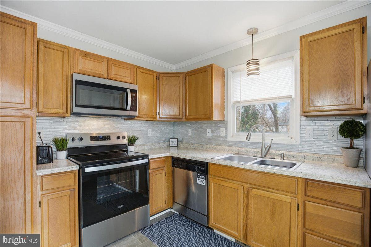 715 Willow Road photo 15
