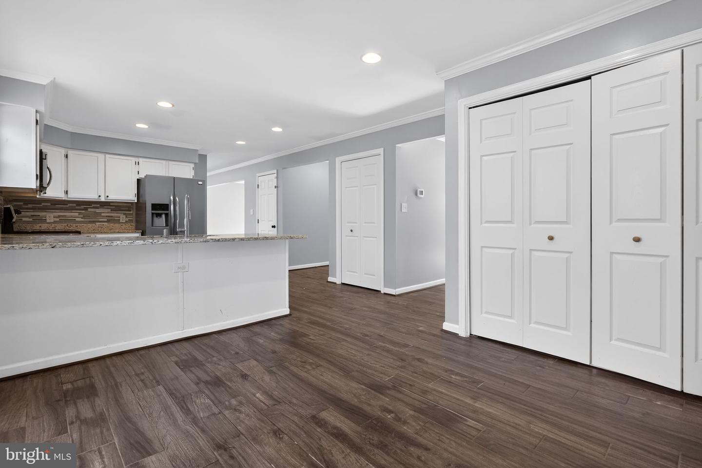 481 Saddle Court photo 16