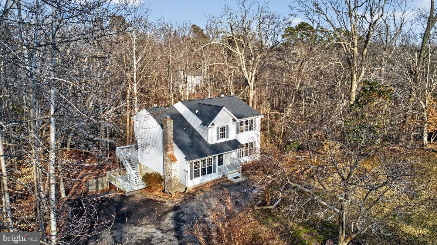 481 Saddle Court photo 42