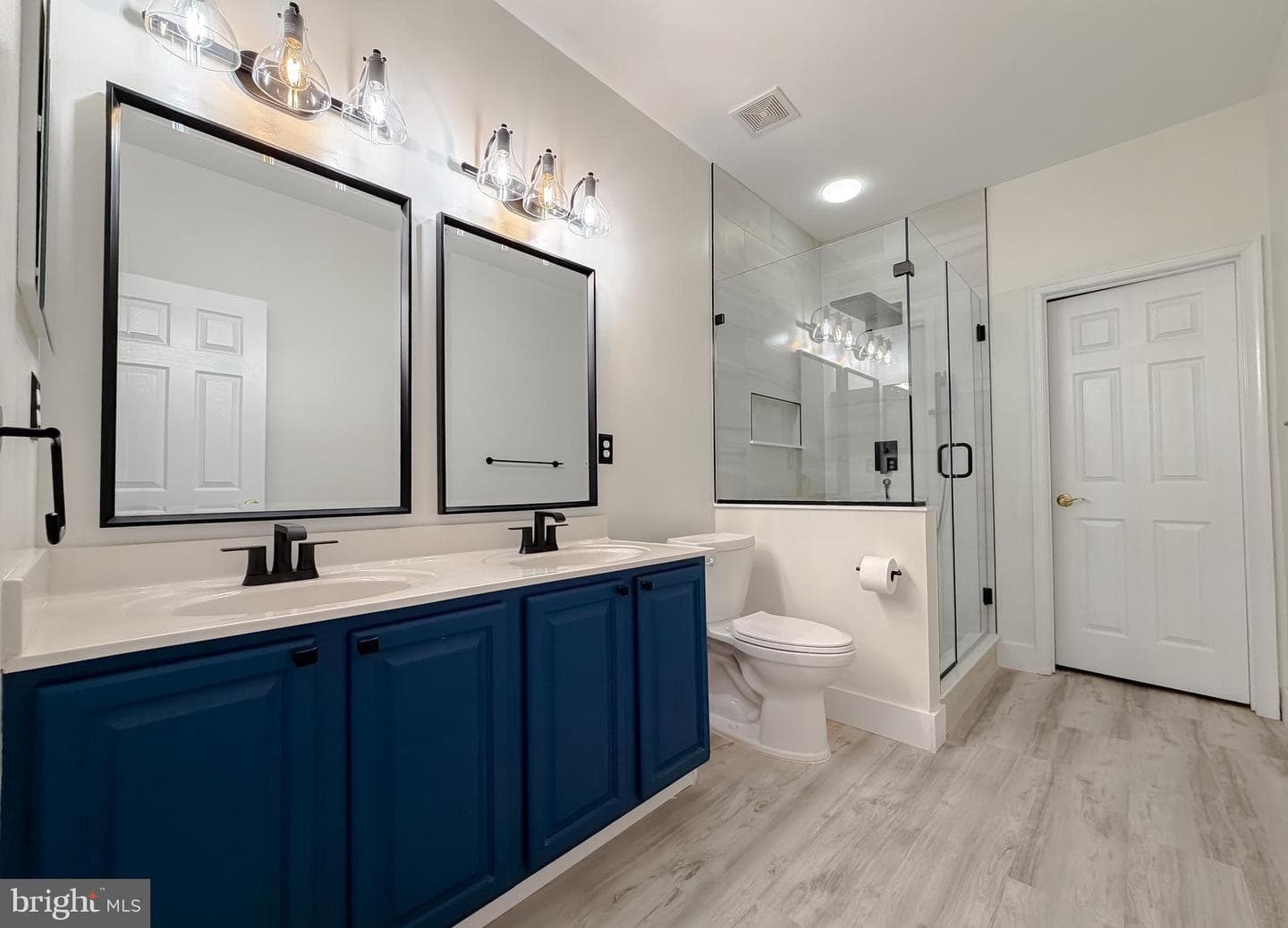 637 Ruxton Road #76 photo 36