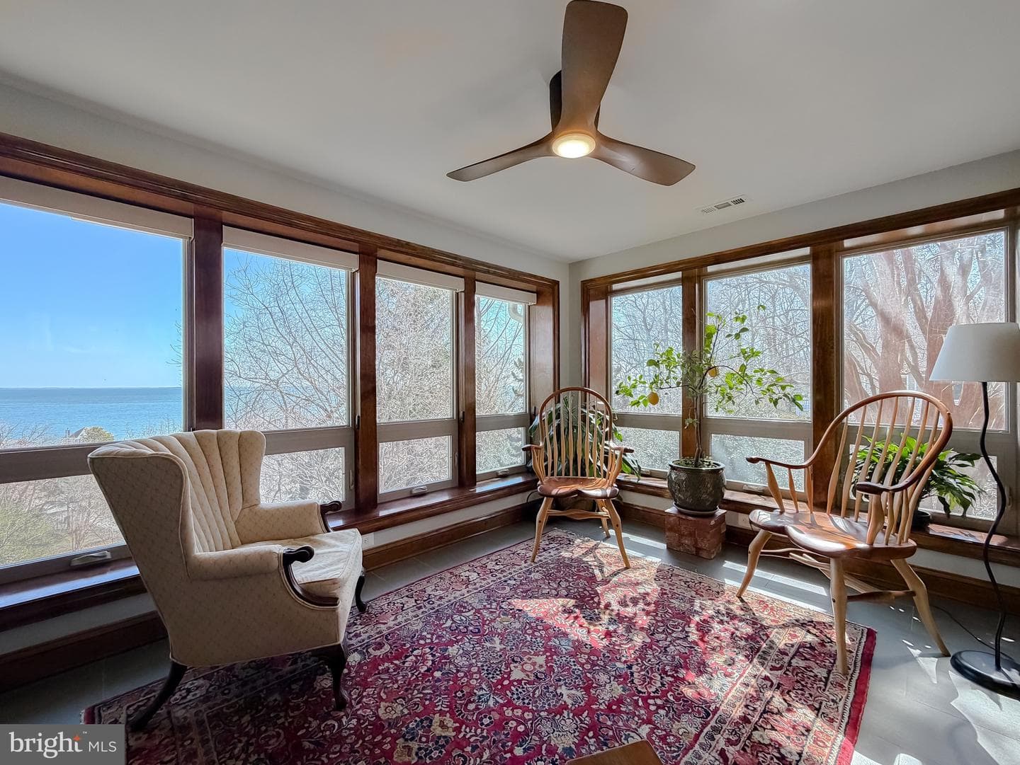 1586 Laurel Road photo 4