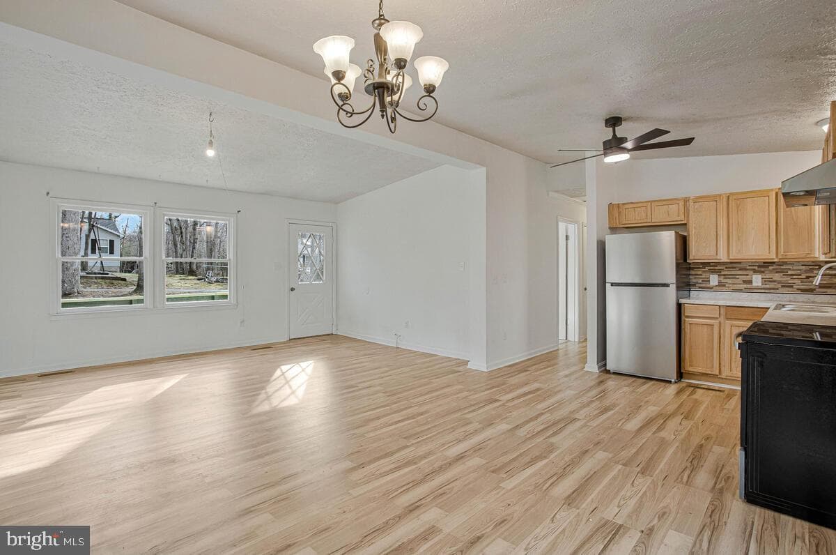 12635 Western Circle photo 8