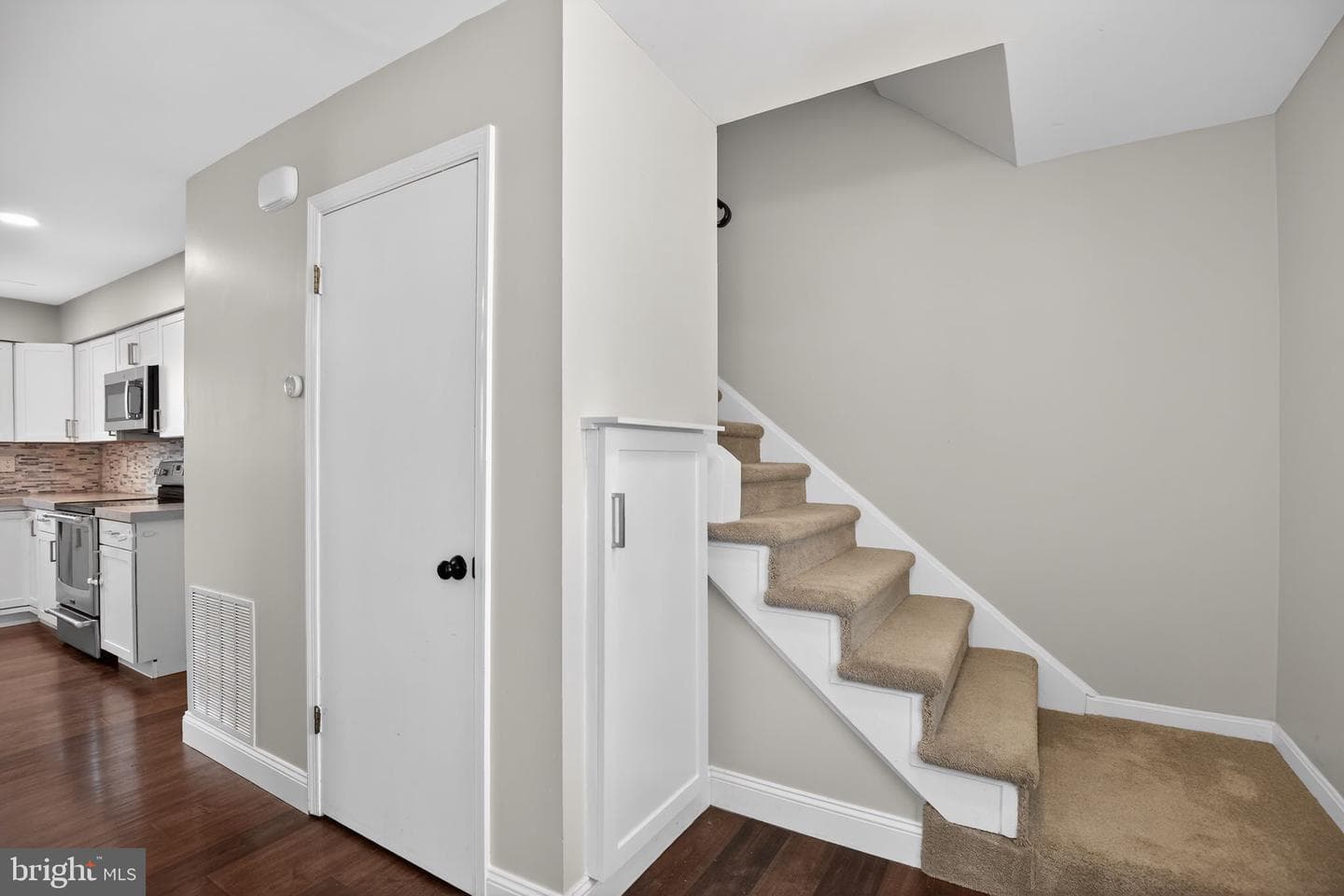 9607 Cortland Lane photo 25