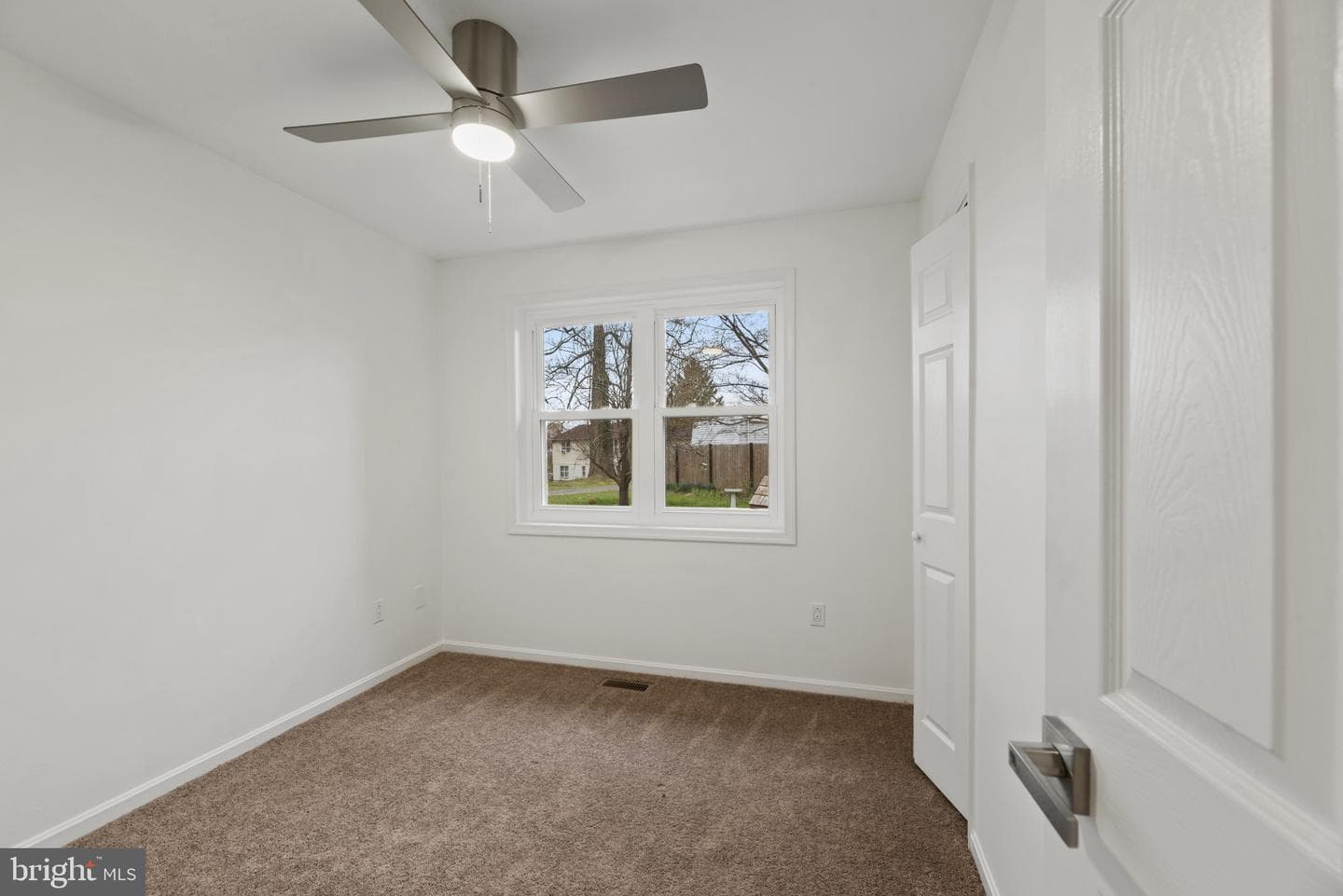 9947 Boyds Turn Road photo 15