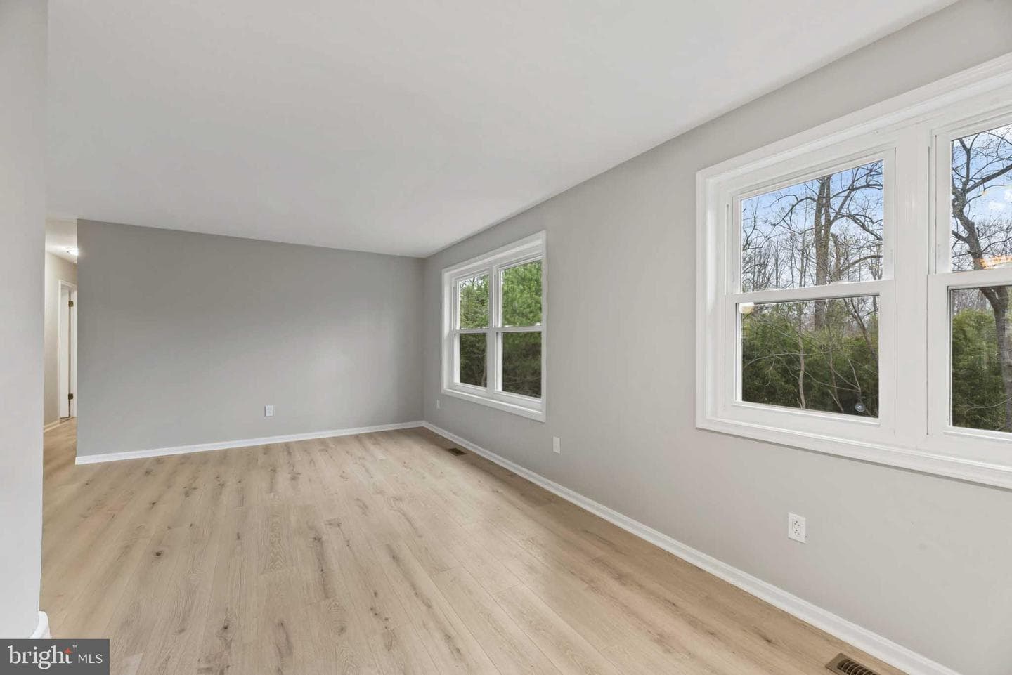 9947 Boyds Turn Road photo 5