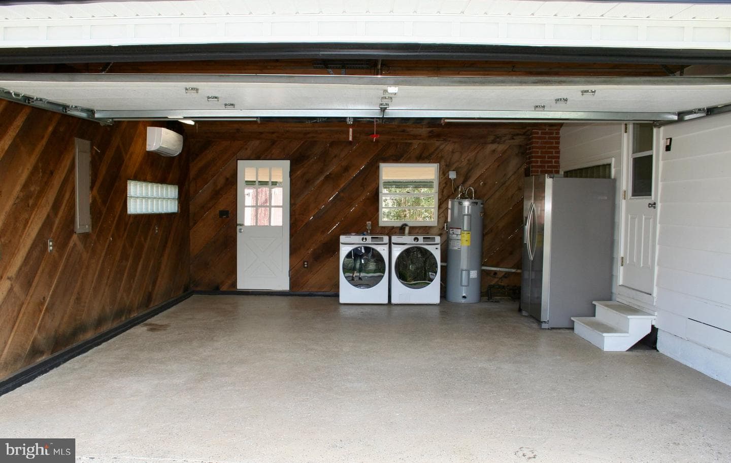 105 Calvert Towne Road photo 19