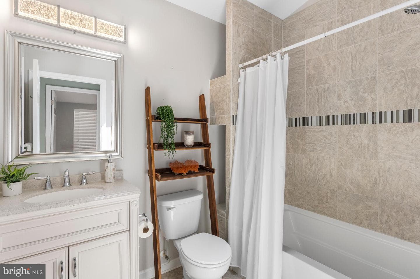 12820 Lake View Drive photo 41
