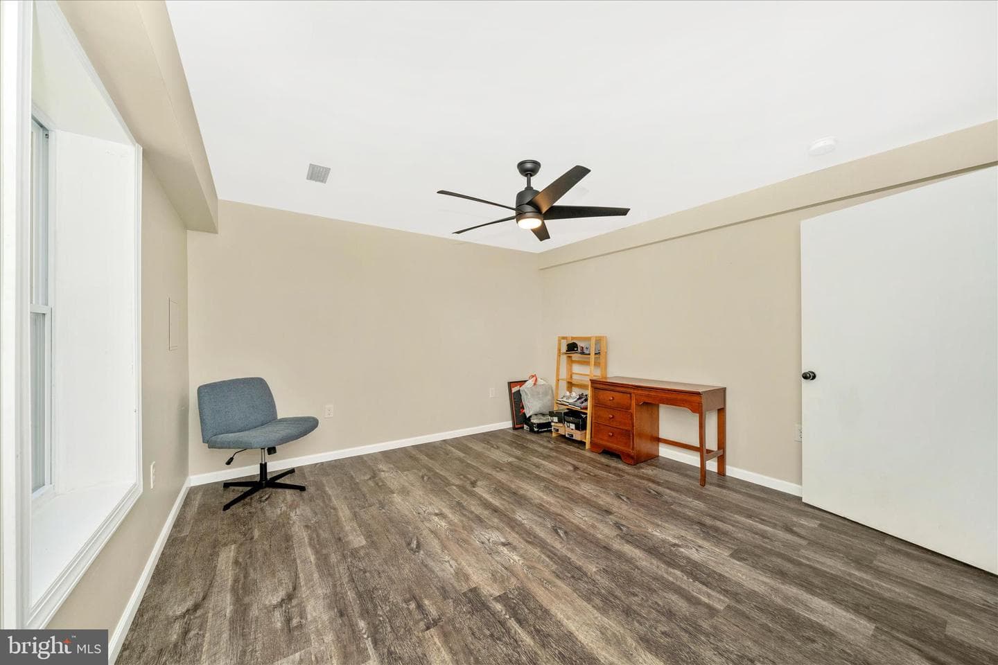 3860 Moonbeam Avenue photo 37