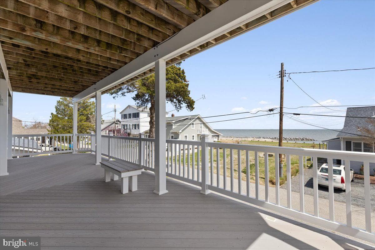 2818 Beach Drive photo 29